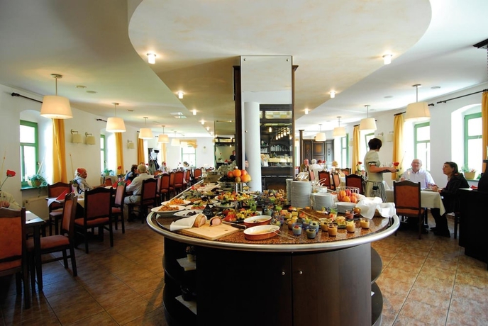 Imagen del bar/restaurante del Hotel Gutshof Hauber. Foto 12