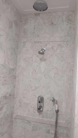 Imagen de la habitación del Hotel Guulab Haveli. Foto 6