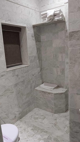 Imagen de la habitación del Hotel Guulab Haveli. Foto 14