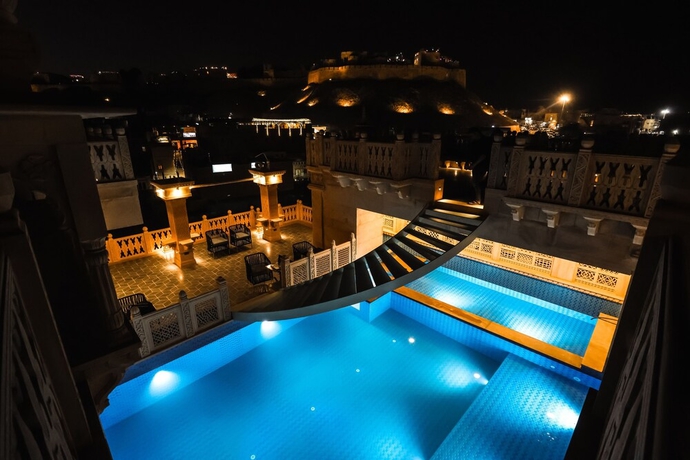 Imagen de la piscina del Hotel Guulab Haveli. Foto 18