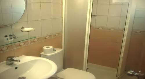 Imagen general del Hotel G&uuml;lizar Hotel. Foto 6