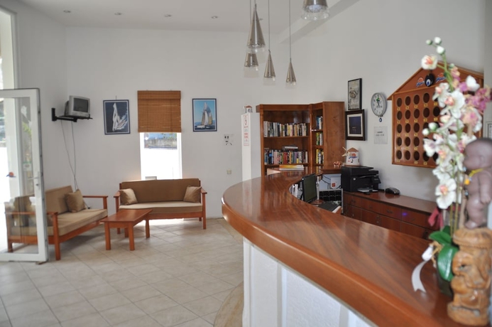 Imagen de los interiores del Hotel Gümbet Cove. Foto 17