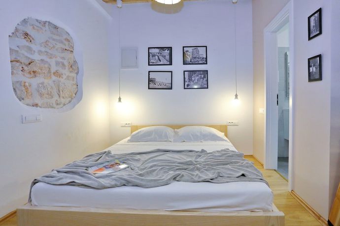 Imagen general del Hotel Guverna New City Accommodation. Foto 1