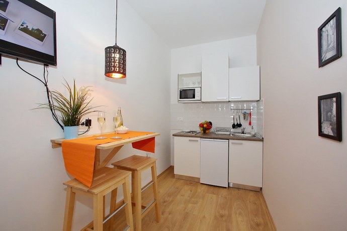 Imagen de la habitación del Hotel Guverna New City Accommodation. Foto 16