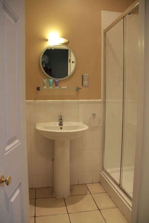 Imagen de la habitación del Hotel Guy Fawkes Inn, Sure Collection By Best Western. Foto 10