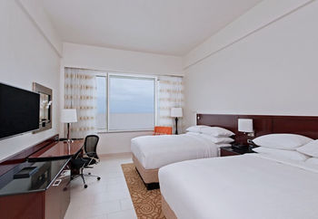 Imagen de la habitación del Hotel Guyana Marriott Georgetown. Foto 9