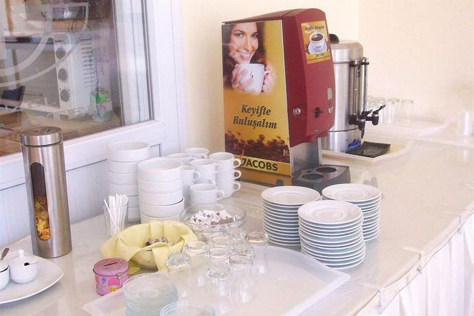 Imagen del bar/restaurante del Hotel Guzel Izmir Oteli. Foto 4