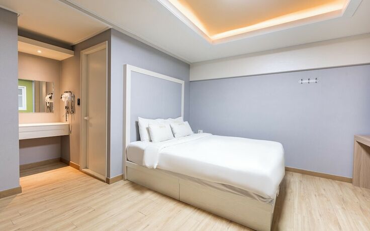 Imagen de la habitación del Hotel Gwangju Geumho Sunshine. Foto 14