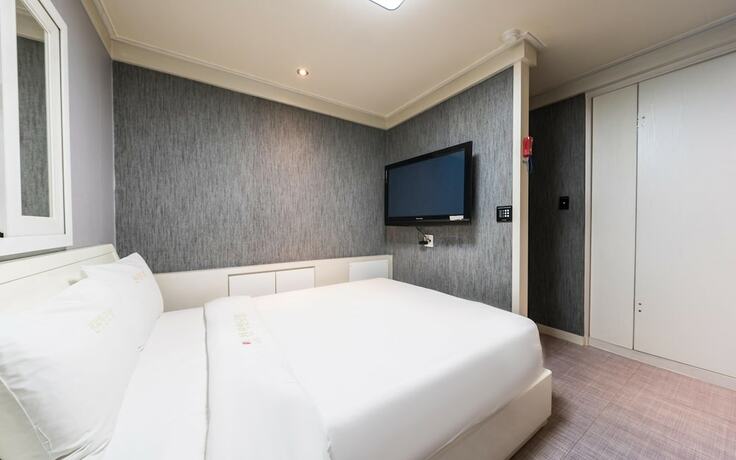 Imagen de la habitación del Hotel Gwangju Geumho Sunshine. Foto 23