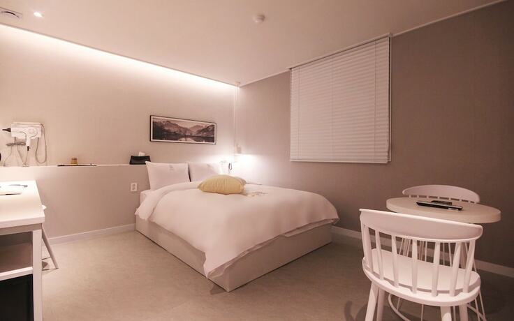 Imagen de la habitación del Hotel Gwangju Geumho YAM. Foto 18