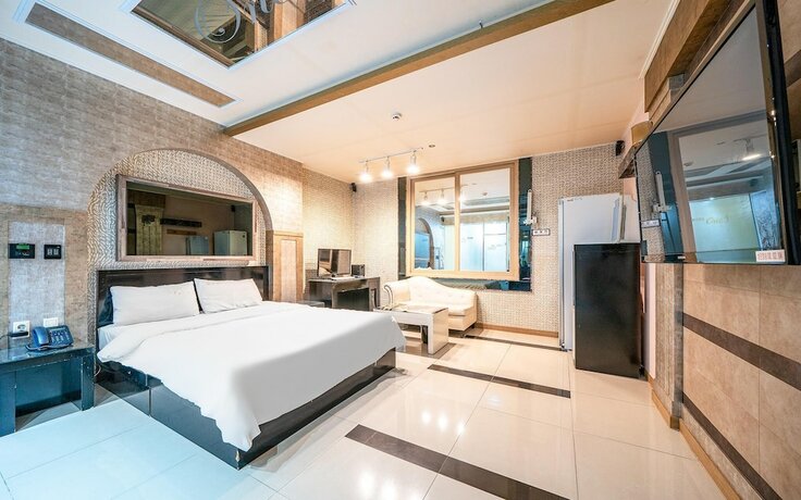 Imagen de la habitación del Hotel Gwangju Hanam One. Foto 19