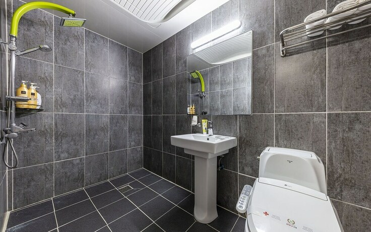 Imagen de la habitación del Hotel Gwangju Havana. Foto 15