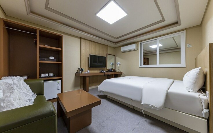 Imagen de la habitación del Hotel Gwangju Havana. Foto 24