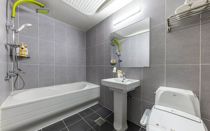 Imagen de la habitación del Hotel Gwangju Havana. Foto 25