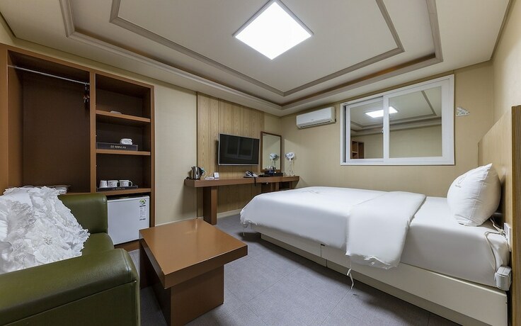 Imagen de la habitación del Hotel Gwangju Havana. Foto 29
