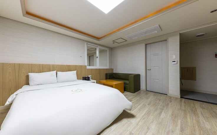 Imagen de la habitación del Hotel Gwangju Havana. Foto 32
