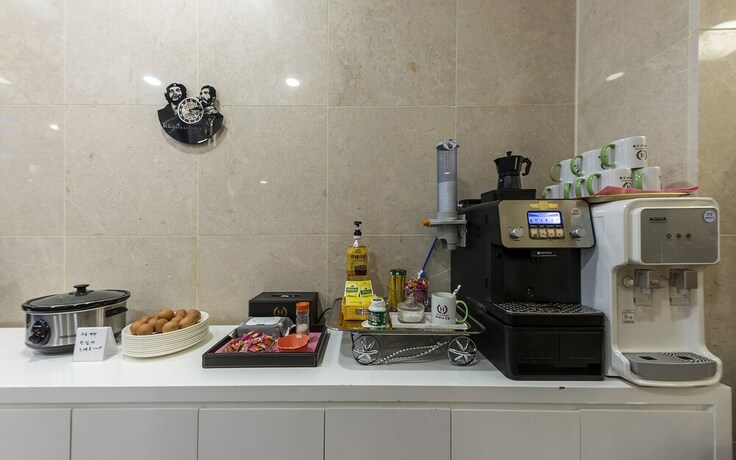 Imagen de los interiores del Hotel Gwangju Havana. Foto 35