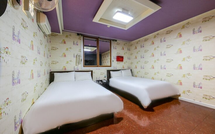 Imagen de la habitación del Hotel Gwangju Hwajeongdong Noblesse Business. Foto 18