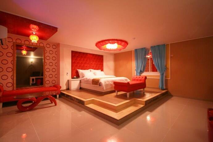 Imagen de la habitación del Hotel Gwangju Hwajeongdong Square. Foto 14