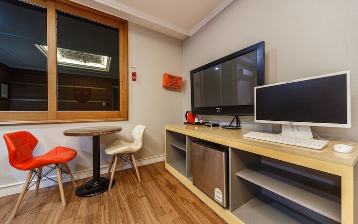 Imagen de la habitación del Hotel Gwangju Sangmu Alice Business. Foto 14
