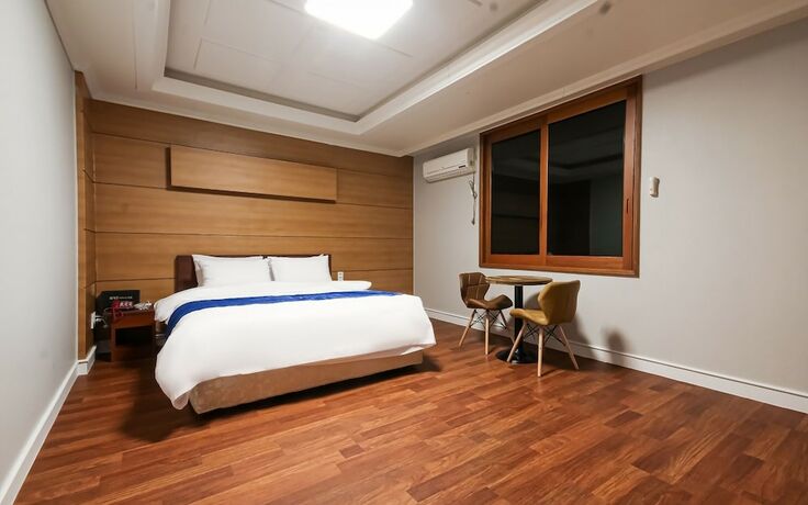 Imagen general del Hotel Gwangju Sangmu Alice Business. Foto 2