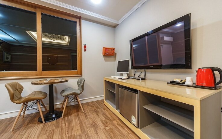 Imagen general del Hotel Gwangju Sangmu Alice Business. Foto 9