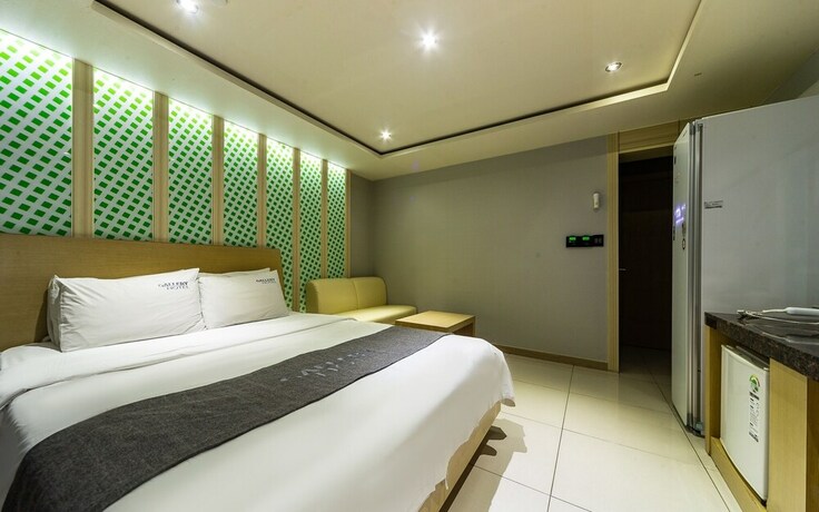 Imagen de la habitación del Hotel Gwangju Sangmu Gallery. Foto 16