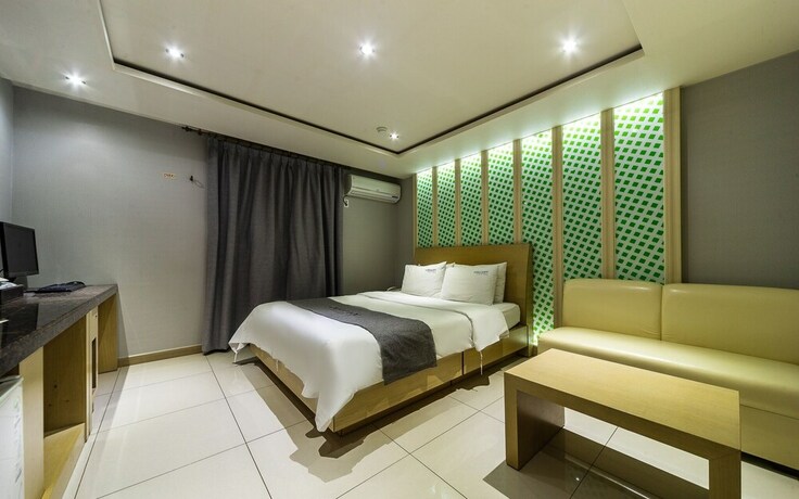 Imagen de la habitación del Hotel Gwangju Sangmu Gallery. Foto 18