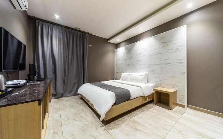 Imagen de la habitación del Hotel Gwangju Sangmu Gallery. Foto 24