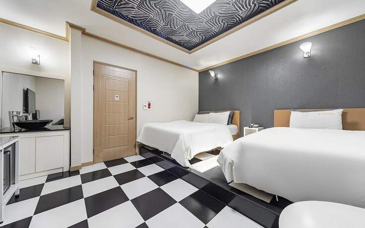 Imagen de la habitación del Hotel Gwangju Sangmu Hyu. Foto 19