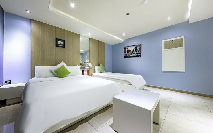 Imagen de la habitación del Hotel Gwangju Sangmu Nemo. Foto 13
