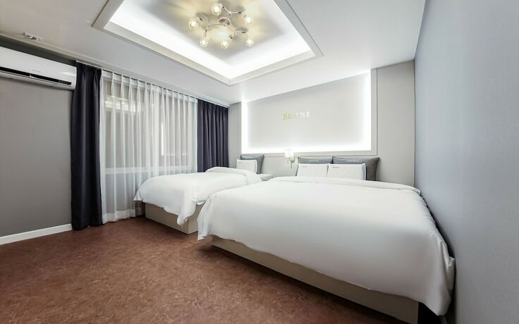 Imagen de la habitación del Hotel Gwangju Sangmu Seattle. Foto 18