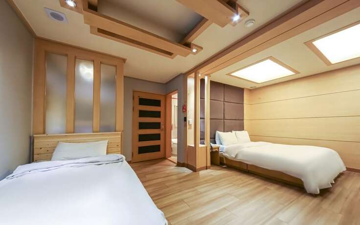 Imagen general del Hotel Gwangju Sangmu Shilla. Foto 9