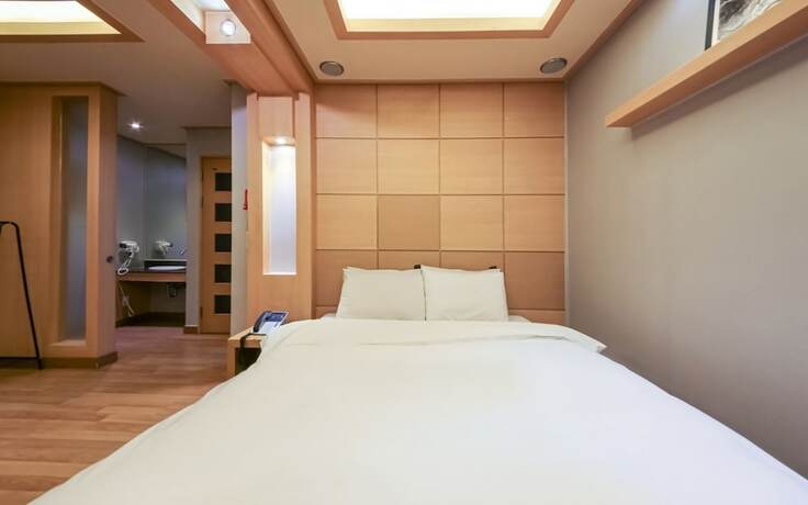 Imagen de la habitación del Hotel Gwangju Sangmu Shilla. Foto 13