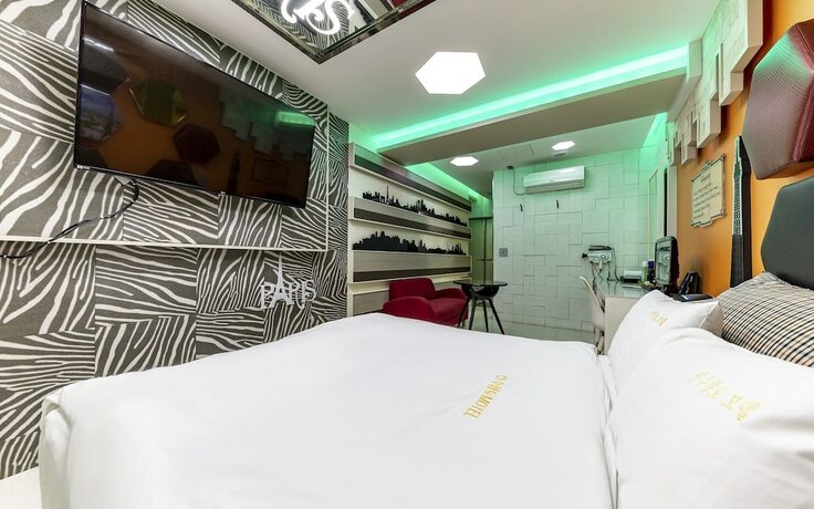 Imagen de la habitación del Hotel Gwangju Sansudong Hwangto. Foto 19