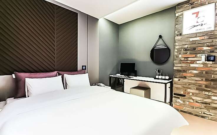 Imagen de la habitación del Hotel Gwangju Sinandong Geogijoa. Foto 11