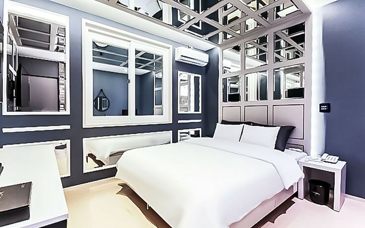 Imagen de la habitación del Hotel Gwangju Sinandong Geogijoa. Foto 12