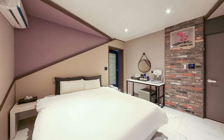 Imagen de la habitación del Hotel Gwangju Sinandong Geogijoa. Foto 13