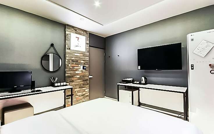 Imagen general del Hotel Gwangju Sinandong Geogijoa. Foto 6