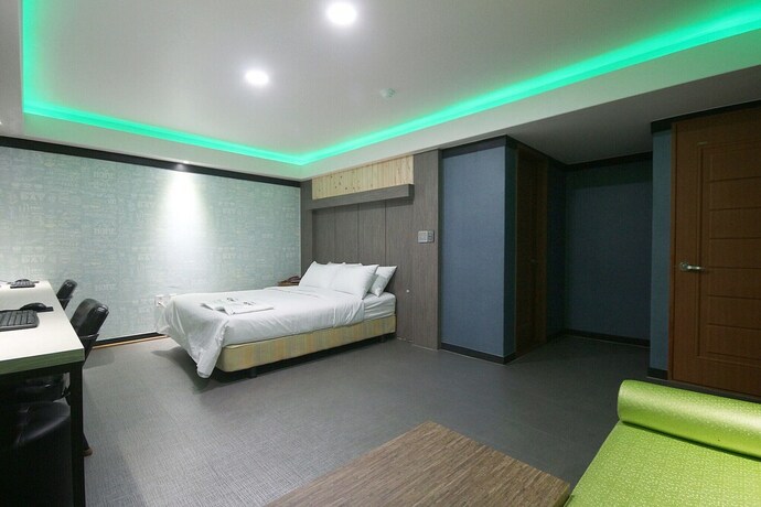 Imagen de la habitación del Hotel Gwangju Sinan-dong Love Story. Foto 12