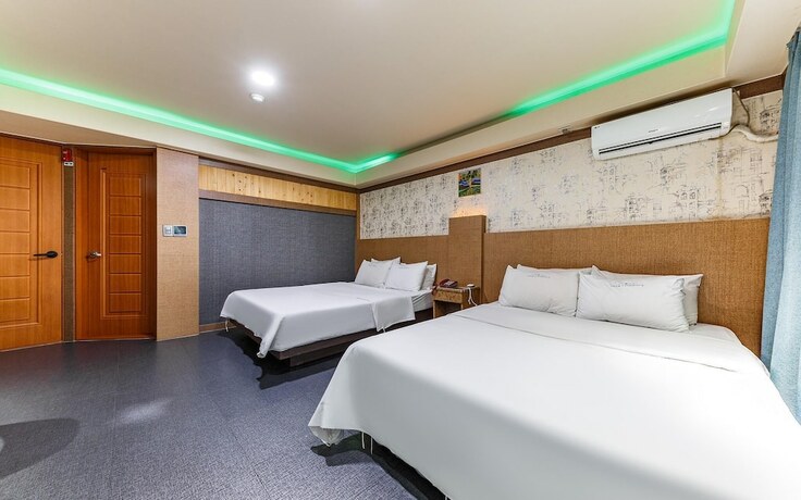 Imagen de la habitación del Hotel Gwangju Sinan-dong Love Story. Foto 16