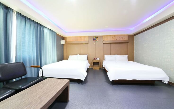 Imagen de la habitación del Hotel Gwangju Sinan-dong Love Story. Foto 18