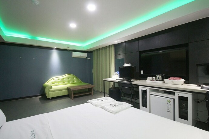 Imagen de la habitación del Hotel Gwangju Sinan-dong Love Story. Foto 21