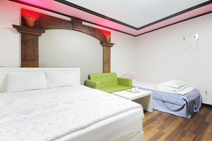 Imagen de la habitación del Hotel Gwangju Sinandong Sky. Foto 14