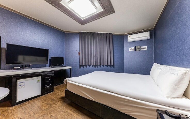 Imagen de la habitación del Hotel Gwangju Sinandong Zeus. Foto 19
