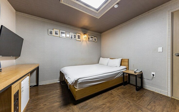 Imagen de la habitación del Hotel Gwangju Sinandong Zeus. Foto 25