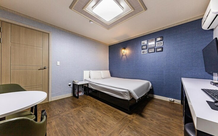 Imagen de la habitación del Hotel Gwangju Sinandong Zeus. Foto 30