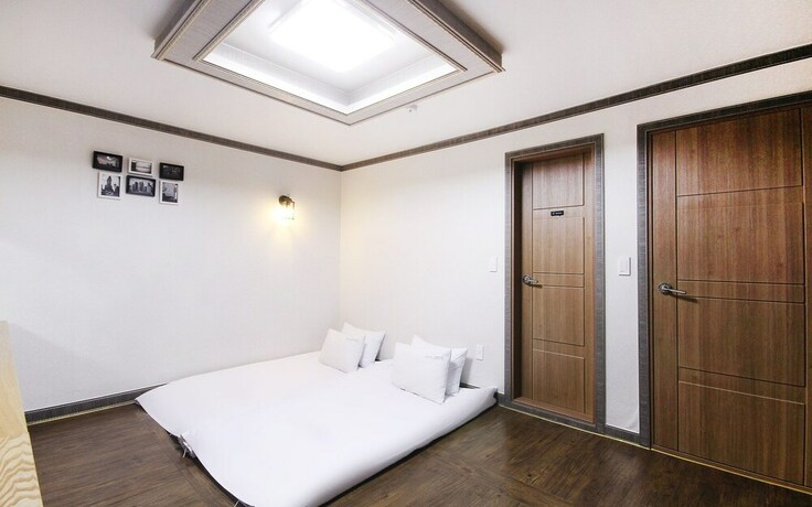 Imagen de la habitación del Hotel Gwangju Sinandong Zeus. Foto 32