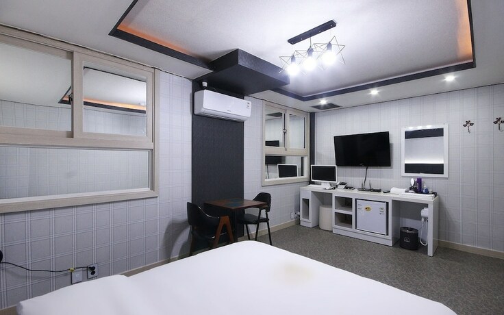 Imagen de la habitación del Hotel Gwangju Songjeong Station Spede. Foto 17