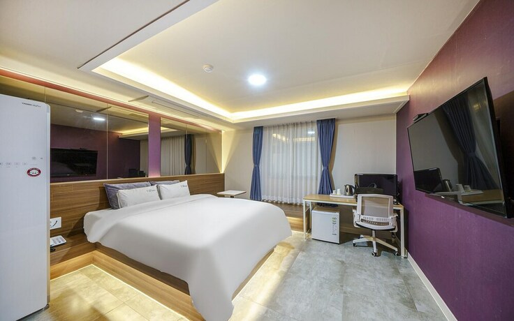 Imagen de la habitación del Hotel Gwangju Unam-dong Yeogijoa. Foto 12